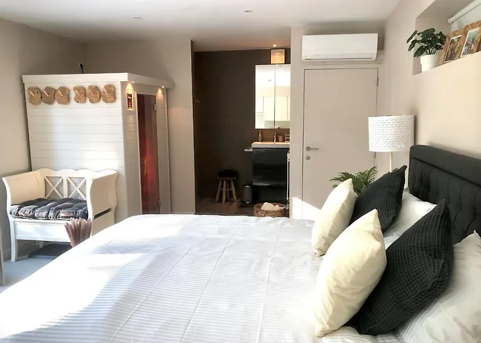 Gardenhouse 'the Block' - - Private Garden - Ir - Ac * Oostende