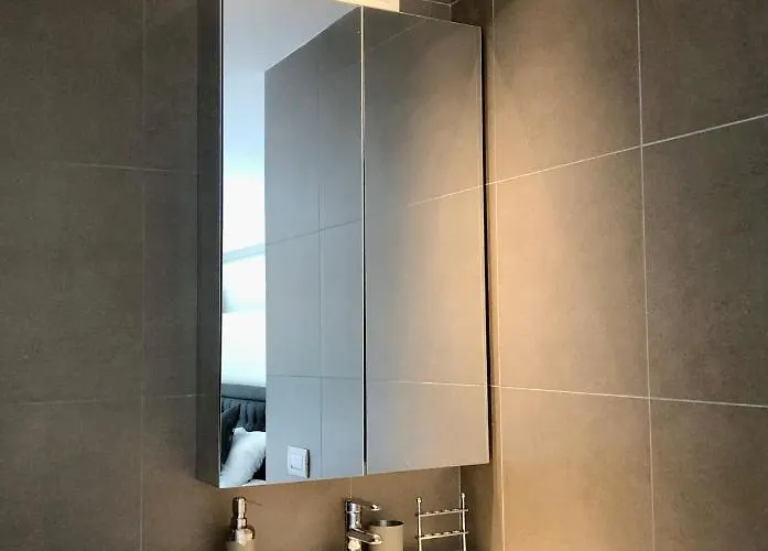 Gardenhouse 'the Block' - - Private Garden - Ir - Ac Appartement